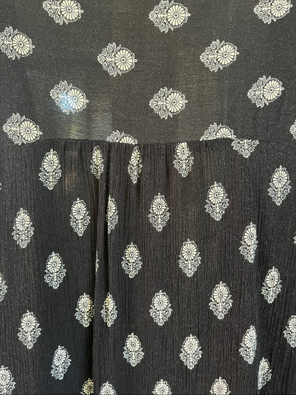 Mossimo Supply Co. Top Large Black White Floral Medallion Wrap Tassels - Picture 10 of 13